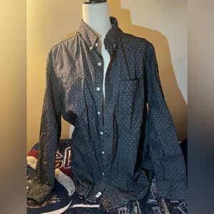 American Eagle Button Up